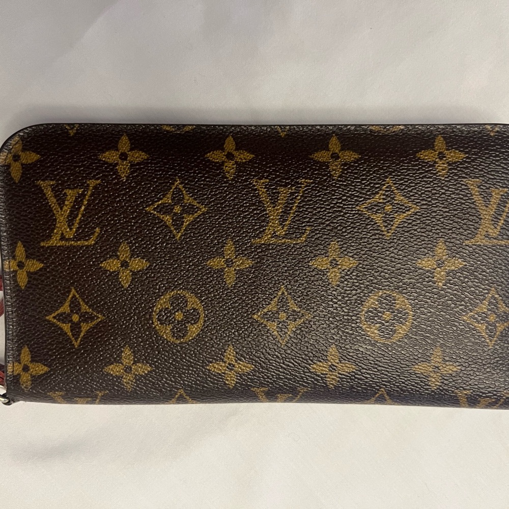 Louis Vuitton Monogram Insolite Wallet w/Burgundy Interior. Limited Edition